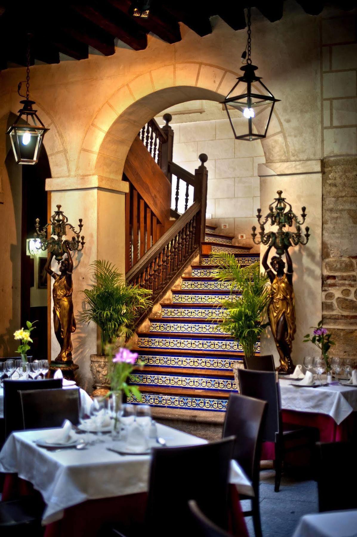 Hotel Condes De Castilla Сеговия Екстериор снимка